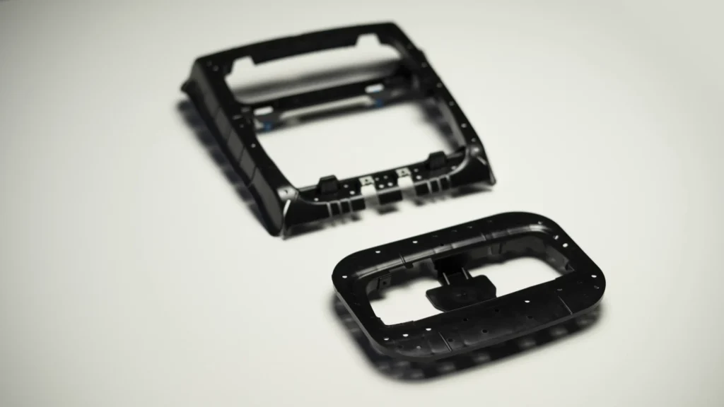 Texline srl- stampaggio a iniezione plastica - costruzioni di stampi in acciaio e alluminio - settore automotive